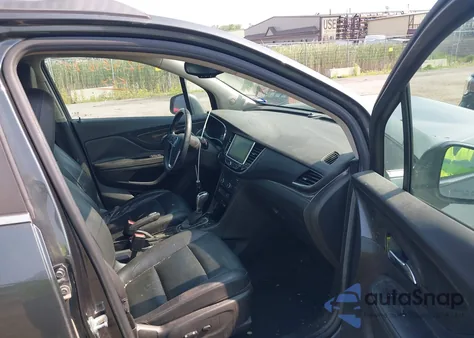 2018 Buick Encore Essence z USA, uszkodzony, nr VIN KL4CJCSB3JB563215